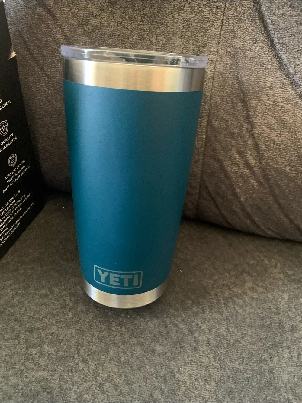 YETI RAMBLER  20 OZ TUMBLER WITH MAGSLIDER LID